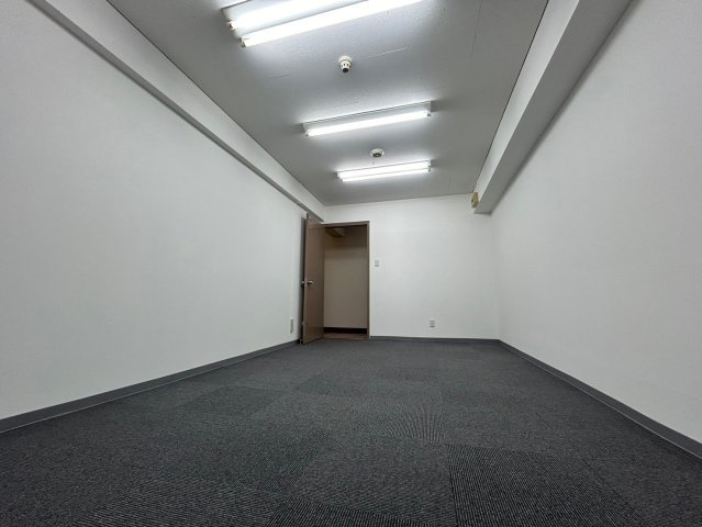 第６松屋ビルの内装