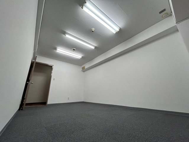 第６松屋ビルの内装
