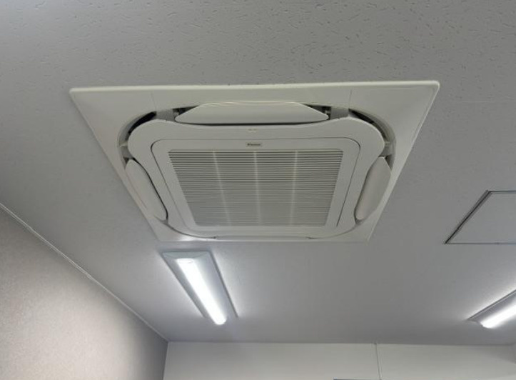 大阪市中央区玉造２丁目の事務所の内装