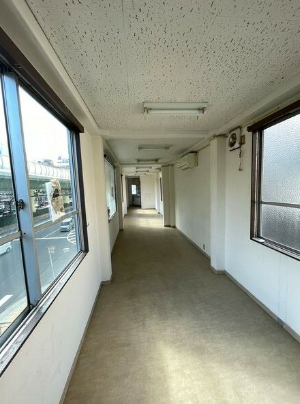 大阪市中央区日本橋１丁目の店舗事務所の内装