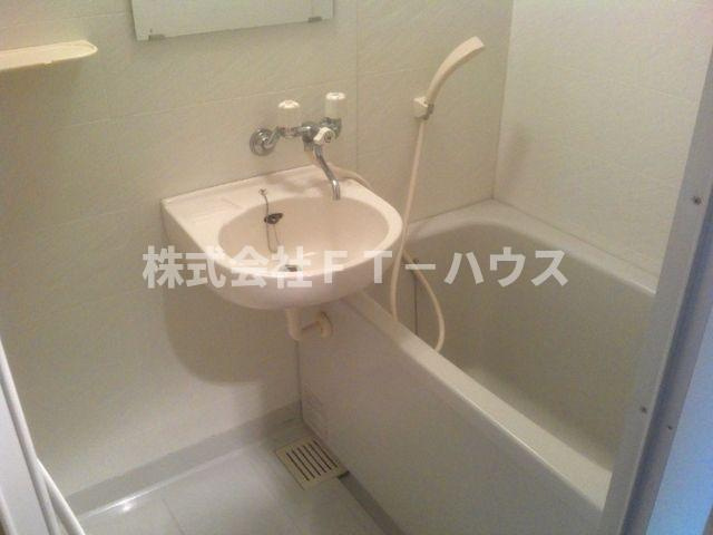 グランピーノ妙典(D-013)の浴室