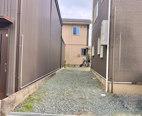 中央区 海老塚町の駐車場|北 道路側の駐車場になります。
