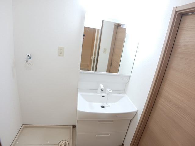 グランセレッソ弐番館の独立洗面台|洗面所