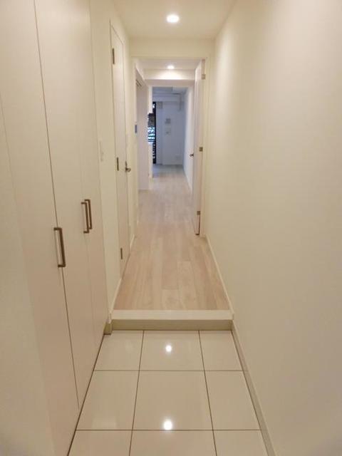 ウェンブリー表参道の玄関|※写真は同タイプ住戸です。
