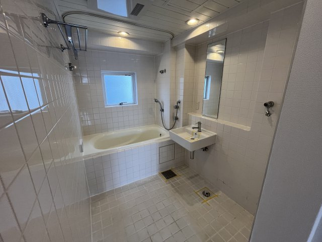港区麻布十番２丁目の賃貸マンションの浴室