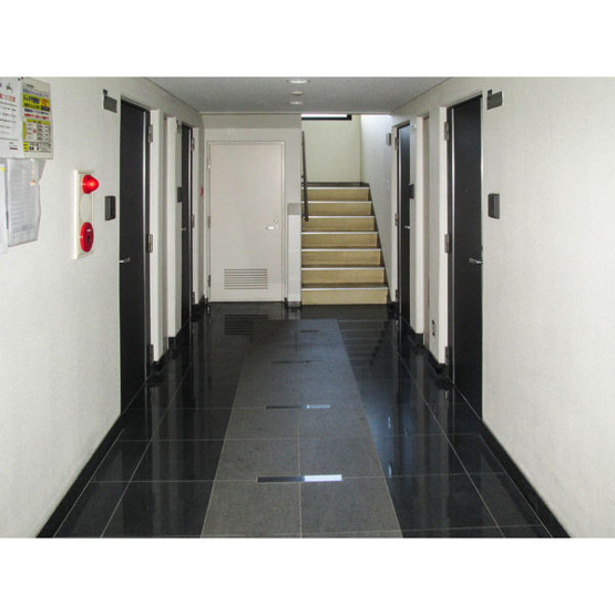 【エントランス】シャリテ元町