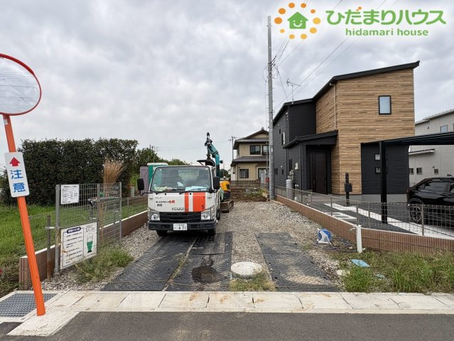 羽生市加羽ケ崎　第1　新築一戸建て　クレイドルガーデン　01の駐車場