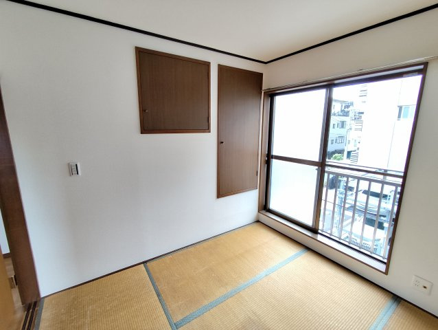 コーポ平野の和室