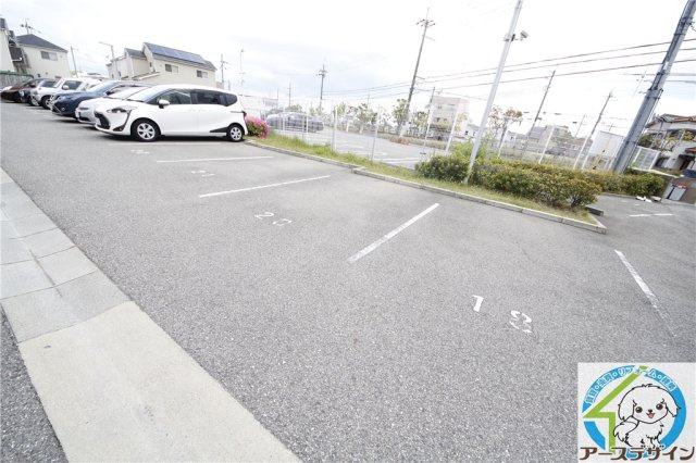 カーサフェリースの駐車場