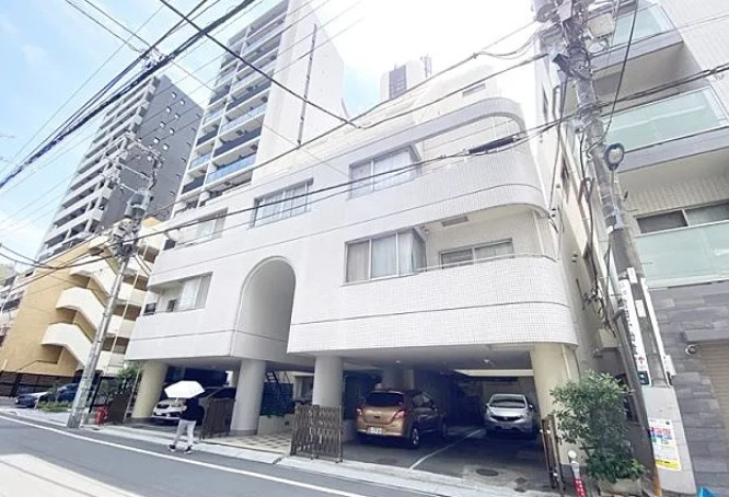 クレール東十条の外観