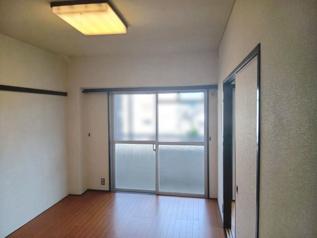 高知市百石町２丁目の賃貸マンションの洋室|個人の部屋や寝室として使える洋室です