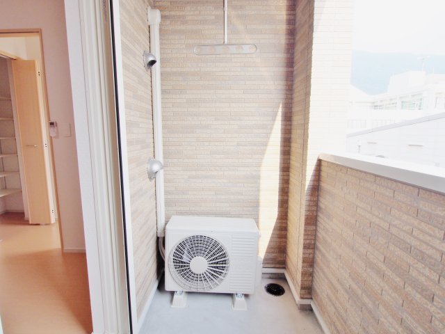 クラール コスモスのバルコニー