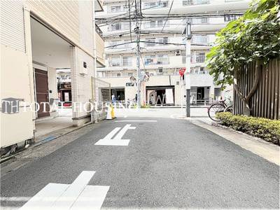 【前面道路含む現地写真】 | 調布市布田1丁目　中古戸建
