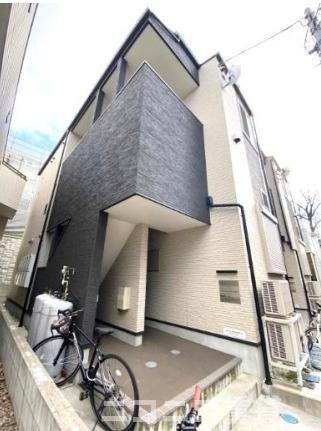 横浜市港北区菊名３丁目のアパートの外観