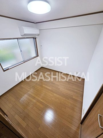 井口マンション(イグチマンション)の洋室