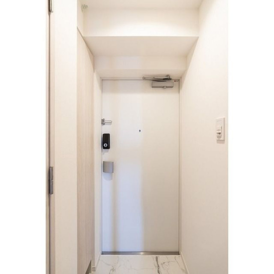 【玄関】コンフォリア二葉 