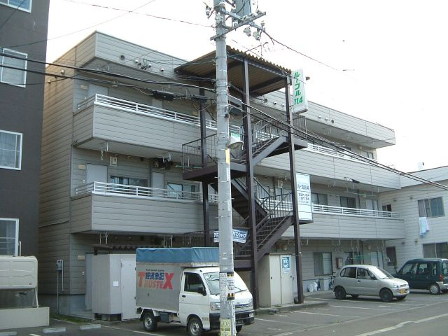 ルーブル１１．４