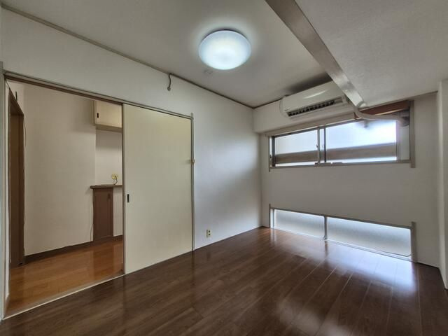 目黒フラワーマンションの洋室