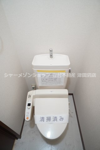 トリトンハイムのトイレ|他号室の写真になります。