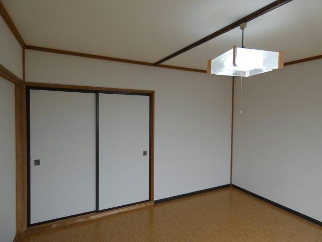 コーポ江花の洋室