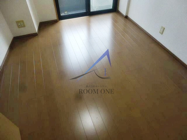 ルーブル白金高輪の居間・リビング|洋室のお部屋です。