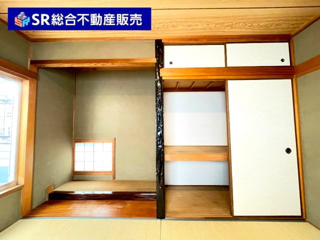 東石切町2丁目中古戸建の収納|3F北側6帖和室の収納。十分な収納スペースがあります