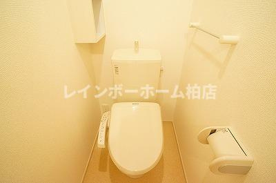 特典：仲介手数料が50％OFFです‼のトイレ|ゆったりとした空間のトイレです