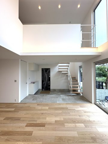 Timeless Kamakura. 永く暮らしたい、鎌倉の家。の居間・リビング