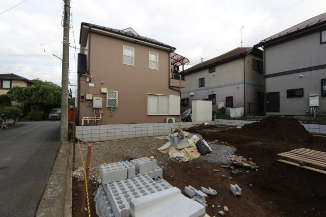 【KIS】小平市小川町15期の外観|リビングダイニングには床暖房完備で、真冬でも足元からぽっかぽか♪