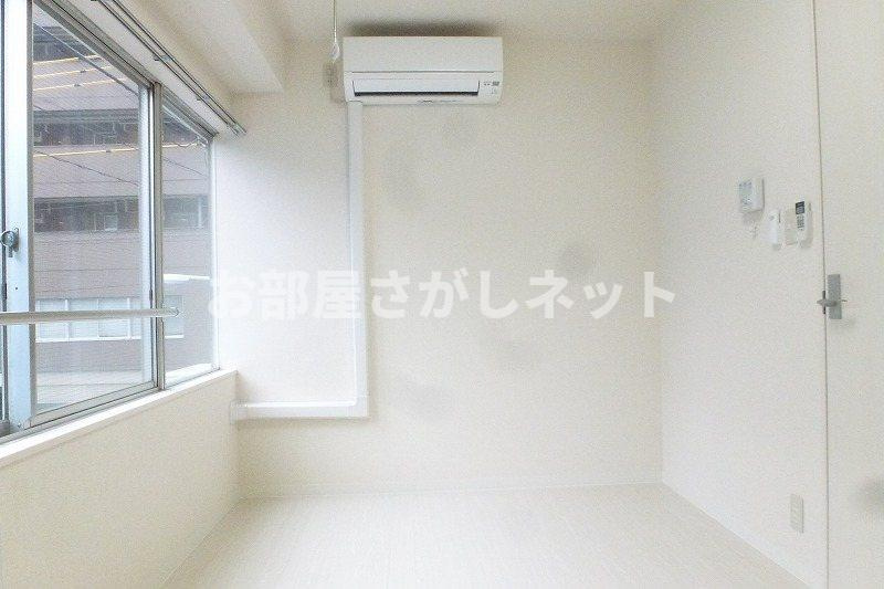 スカイレジデンス上野【おとり物件なし】#学生・社会人にオススメ！初期費用分割払いOK！の居間・リビング