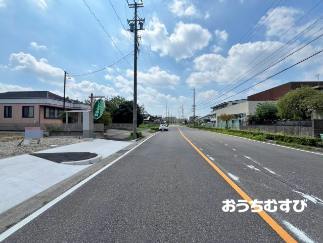 春日井市松河戸町1丁目(全2棟)の前面道路含む現地写真