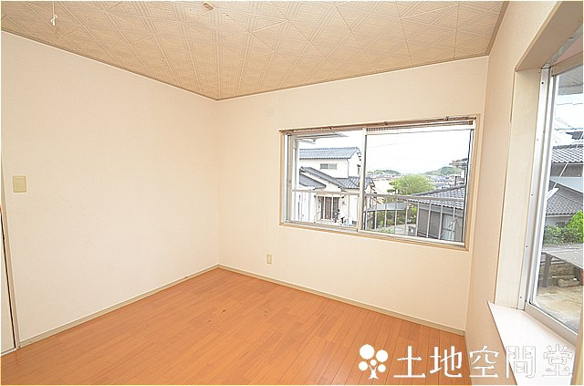 大平台戸建ての収納|クローゼット内