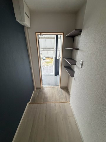 エルミ朝日の玄関