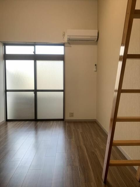 ロイヤルマーチの寝室