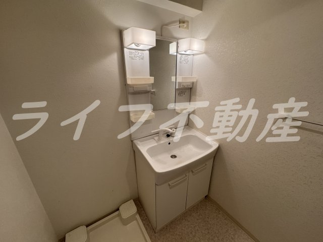 戴慶カーサグラシアの独立洗面台|独立洗面化粧台が付いています