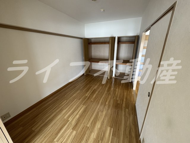 戴慶カーサグラシアの洋室|ゆったりした洋室です