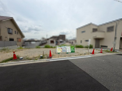 【前面道路含む現地写真】 | 上野芝向ヶ丘町２丁　売土地　全３区画 | 建築条件無ですので、個性溢れる住まいを実現させてくださいね♪