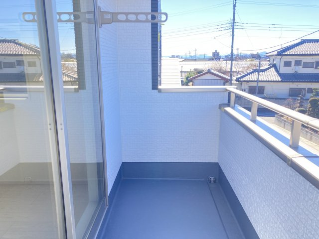 リガーレ　前橋市駒形町1期　新築住宅　1号棟のバルコニー|【イメージ画像】お洗濯にも便利なバルコニー付き