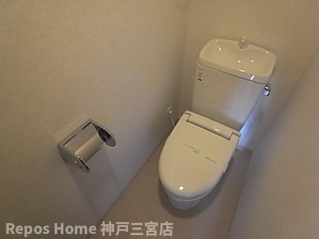 クオーレ三宮弐番館のトイレ