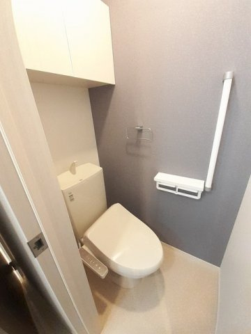 ベルエア上天神Ｂのトイレ|落ち着いた色調のトイレです