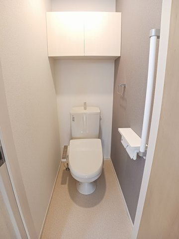 カーサ　シトラス仏生山Ⅱのトイレ|コンパクトで使いやすいトイレです