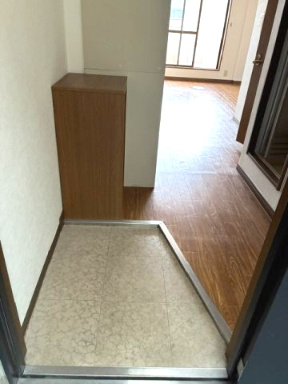 メイト岡本の玄関