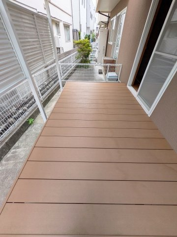 東野タウンハウスのバルコニー
