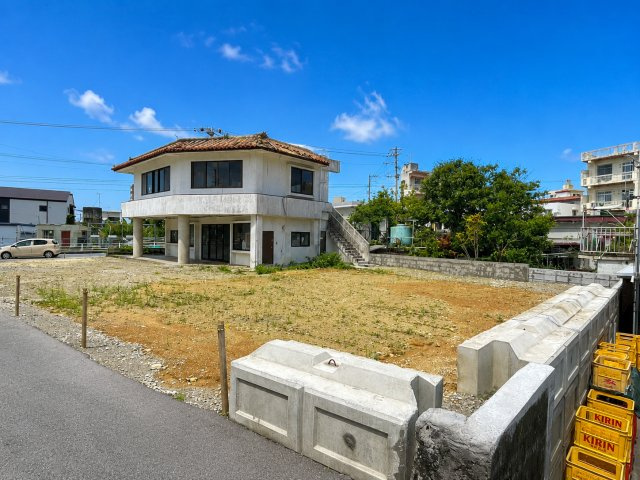 沖縄市諸見里