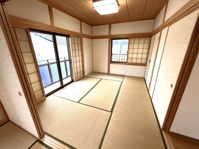 「二世帯住宅をお探しの方にも」　高知市三園町　中古一戸建ての和室|寝室としても客間としても自由自在に使えます◎