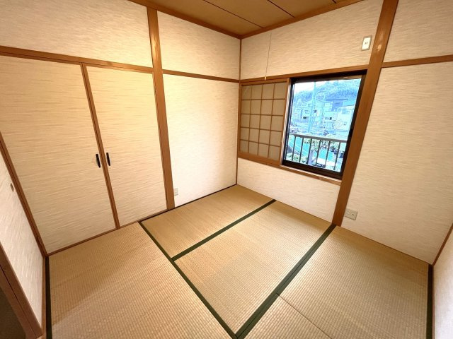 「二世帯住宅をお探しの方にも」　高知市三園町　中古一戸建ての和室|畳の香りをかぎながら、のんびり過ごせる和室♪