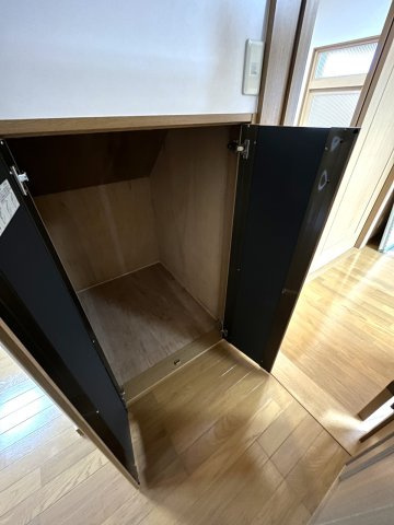 「二世帯住宅をお探しの方にも」　高知市三園町　中古一戸建てのその他|いろいろな場所に収納場所があるのが嬉しいですね♪