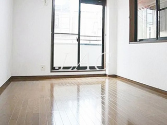 【居間・リビング】 | 島根マンション | 洋室のお部屋です。