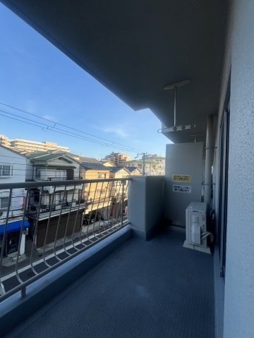 上高丸コーポラスのバルコニー