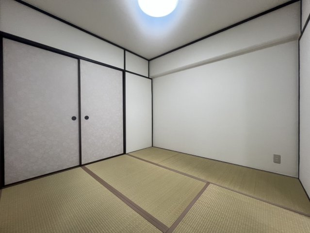 上高丸コーポラスの内装
